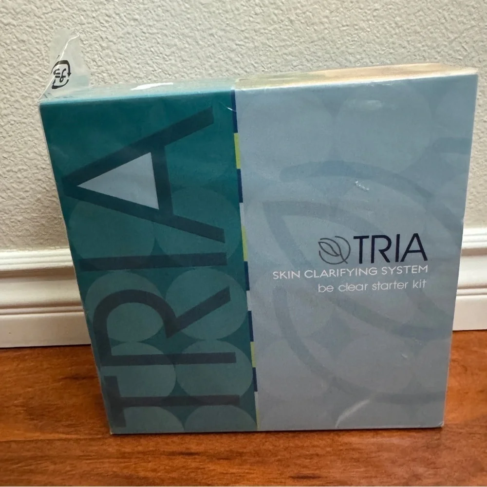 Tria Skin Clarifying System Be Clear Starter Kit